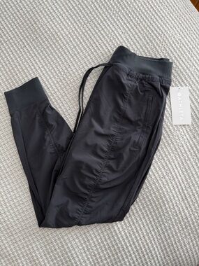 NWT Athleta Attitude Mid Rise Jogger